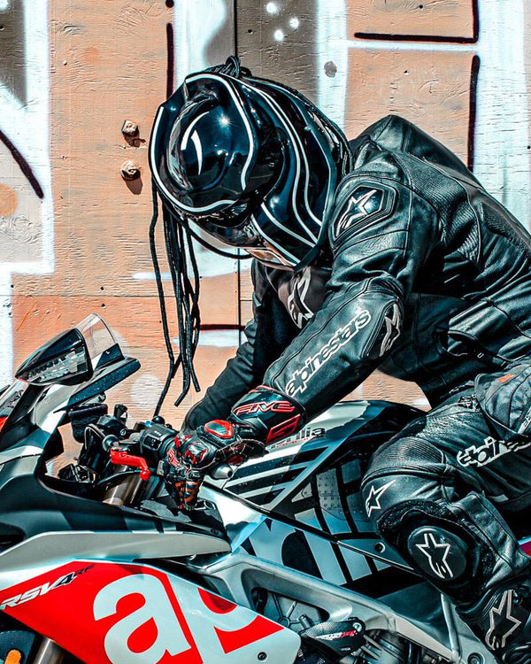 Black & White - Blade Predator Motorcycle Helmet - DOT Approved