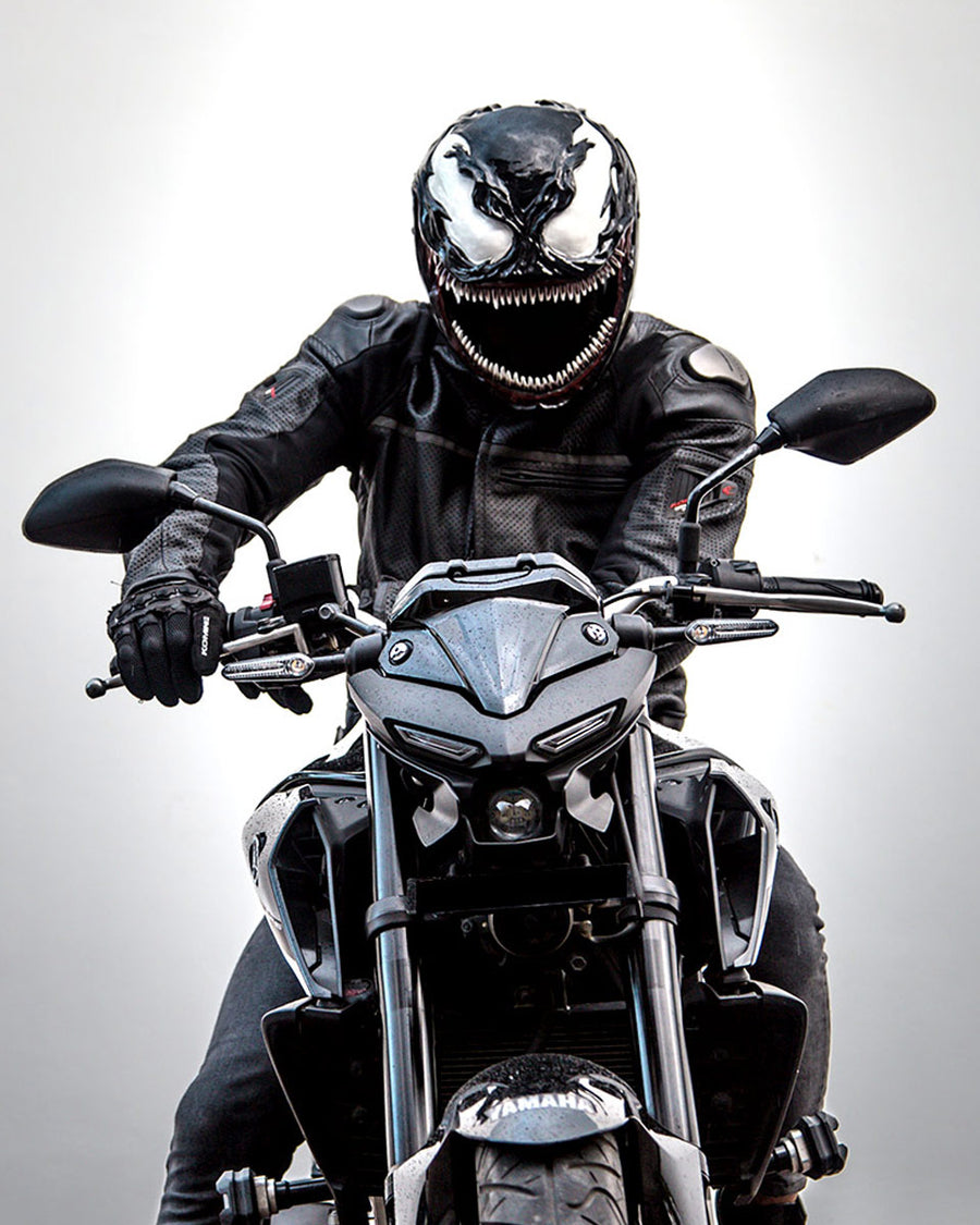 Predator motorbike fashion helmet